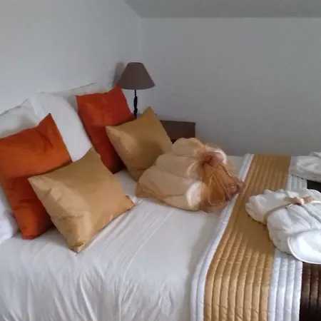 Vale Flores Bed & Breakfast *